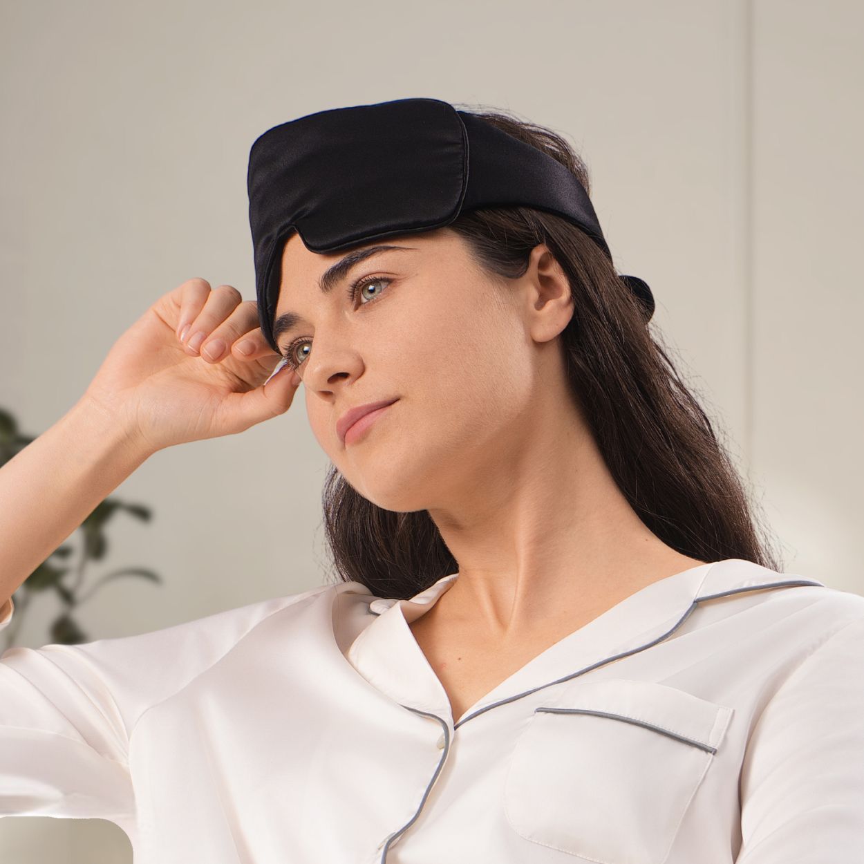 black silk sleep eye mask